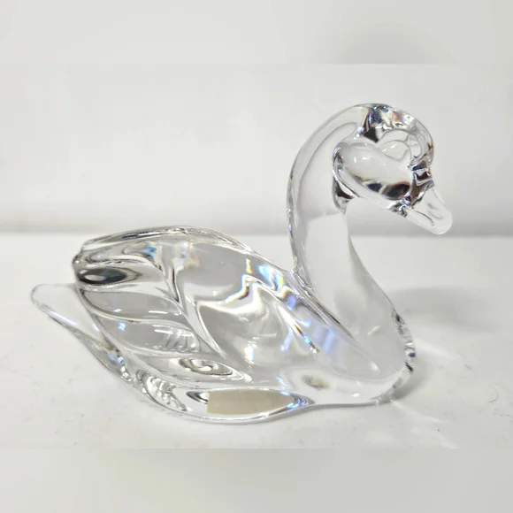 Princess House Pets beautiful 24% lead crystal swan